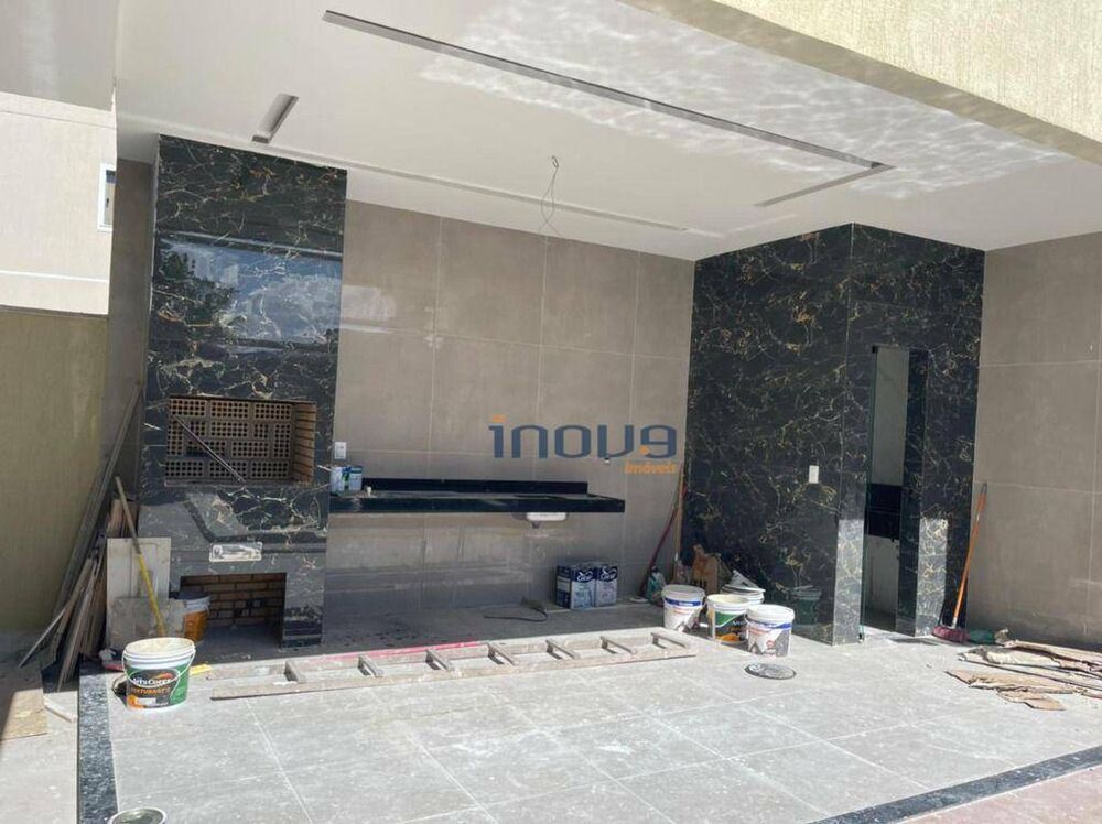 Casa de Condomínio à venda com 4 quartos, 240m² - Foto 4