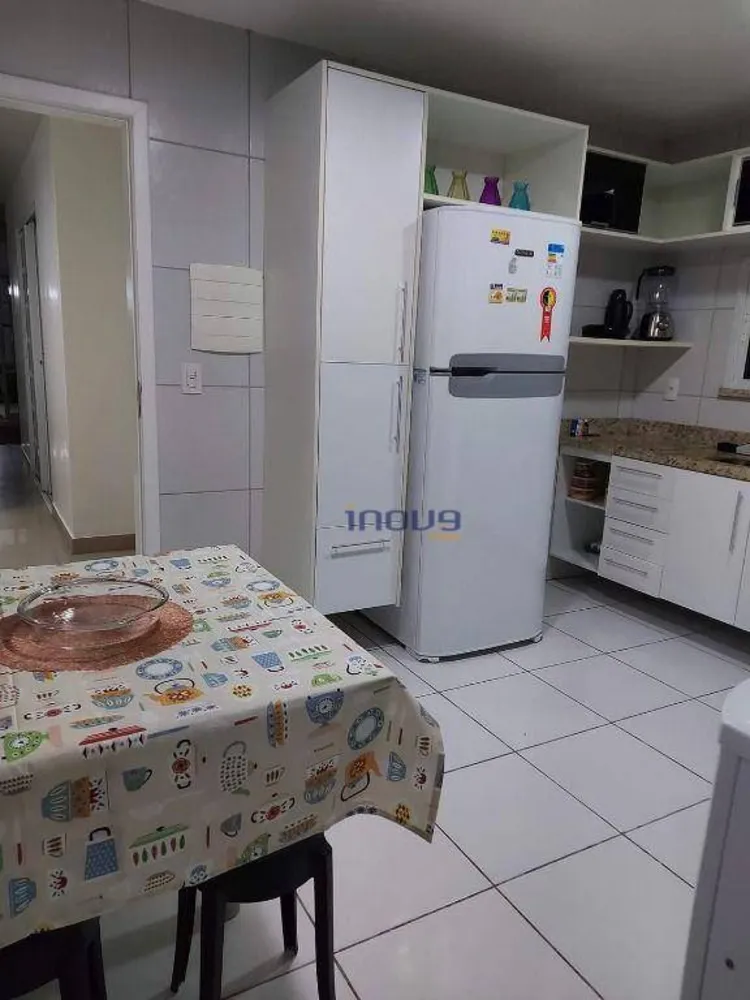 Casa, 4 quartos, 199 m² - Foto 5