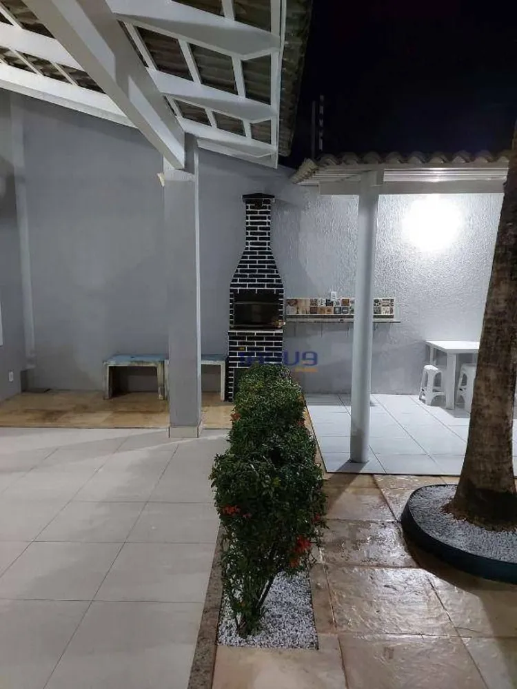 Casa, 4 quartos, 199 m² - Foto 1
