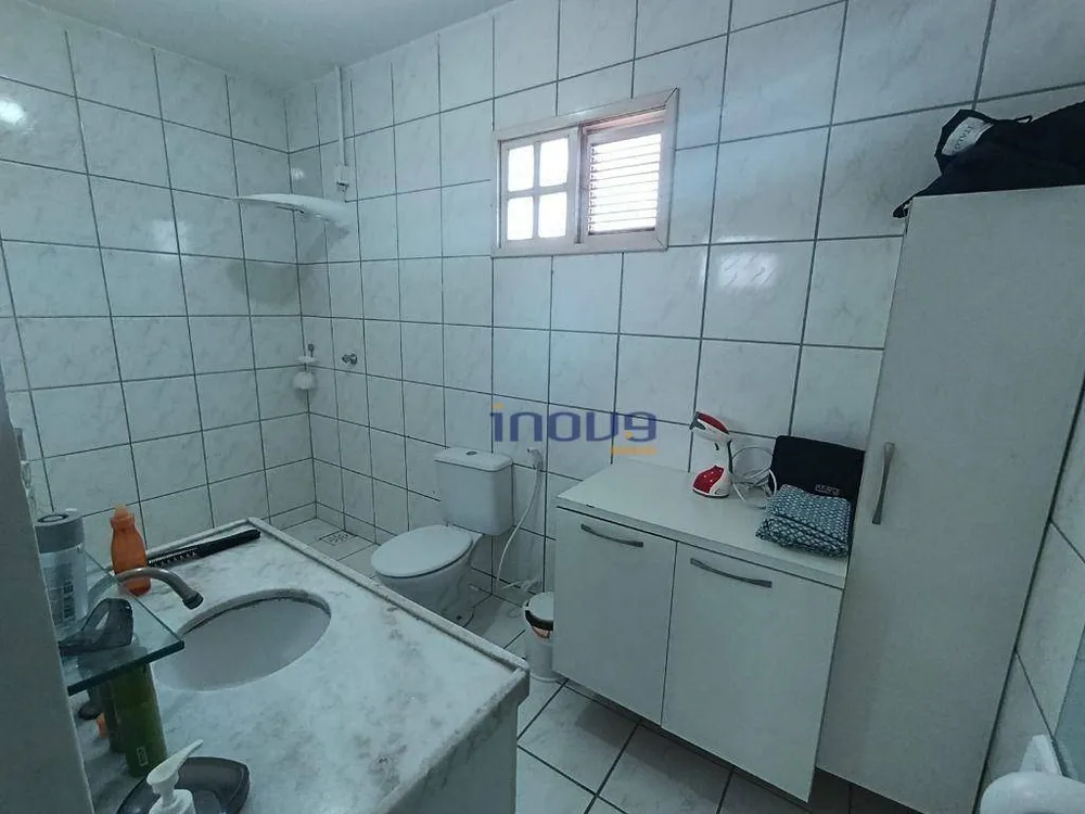 Casa, 4 quartos, 240 m² - Foto 11