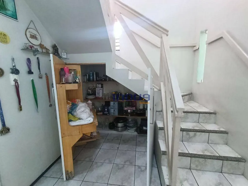 Casa, 4 quartos, 240 m² - Foto 3