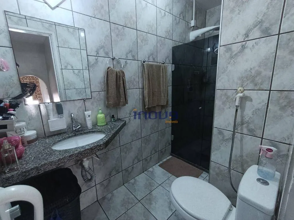 Casa, 4 quartos, 240 m² - Foto 13