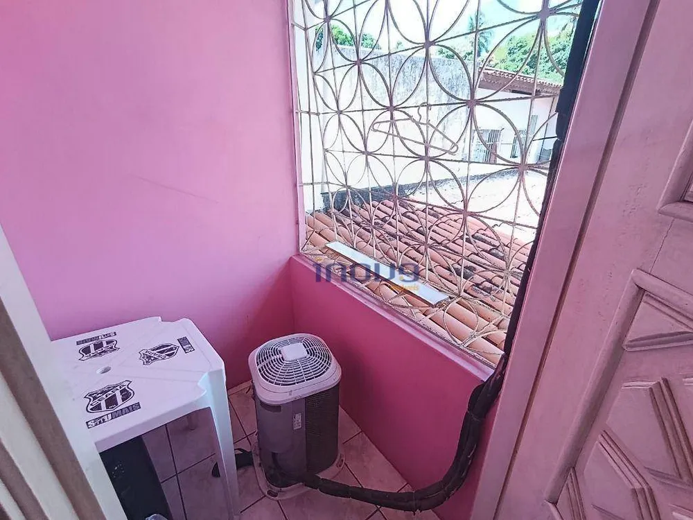 Casa, 4 quartos, 240 m² - Foto 9