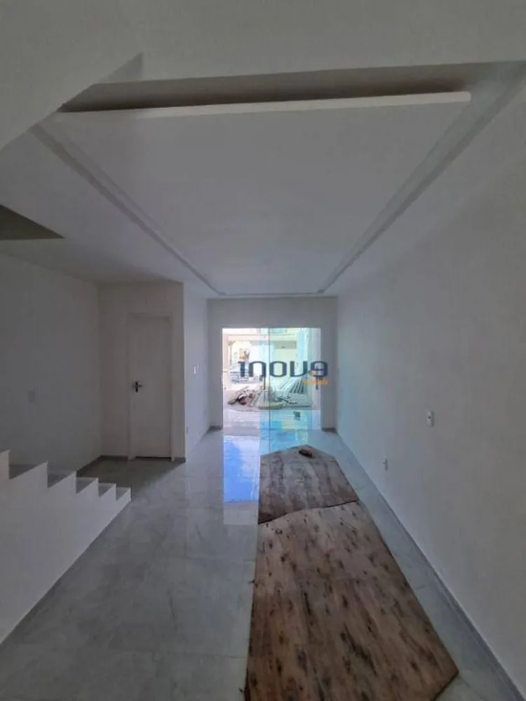 Casa, 3 quartos, 108 m² - Foto 2