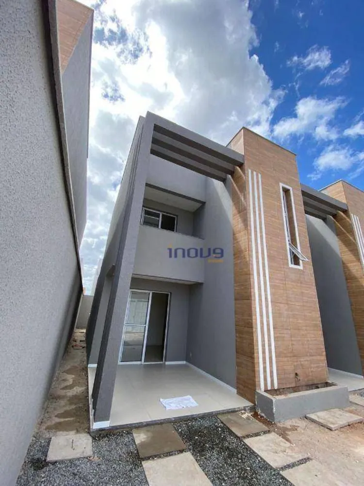 Casa, 3 quartos, 104 m² - Foto 1