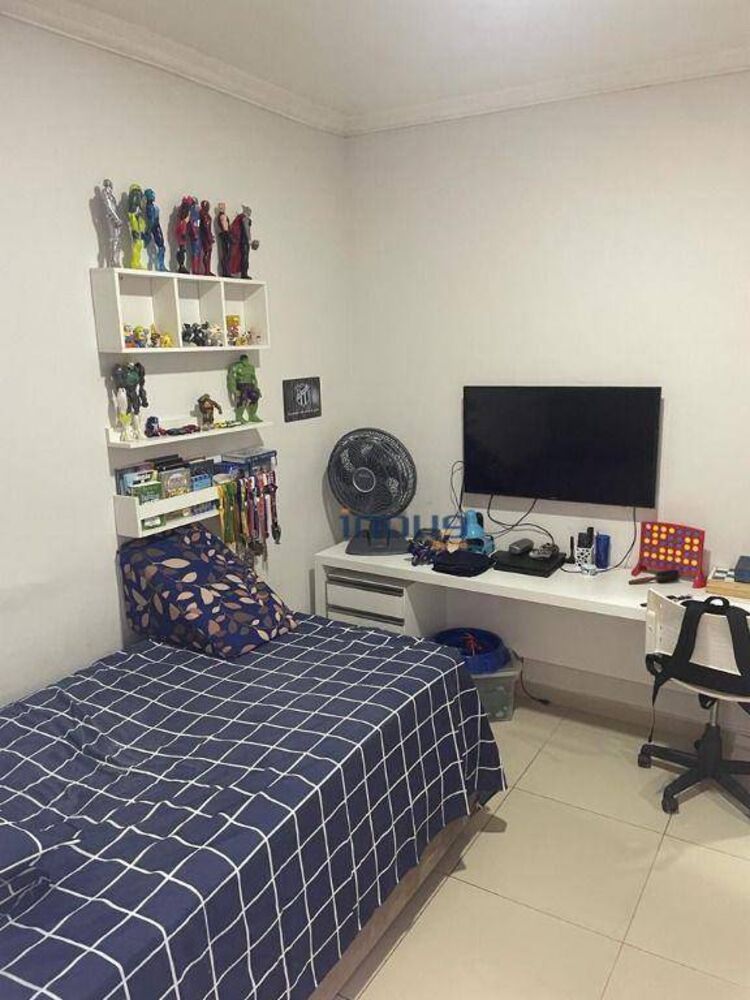 Casa, 3 quartos, 190 m² - Foto 2