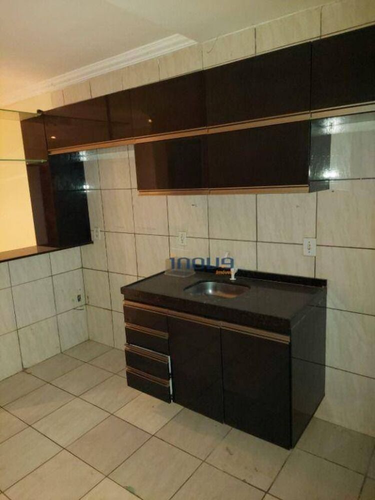 Casa à venda com 2 quartos, 75m² - Foto 3