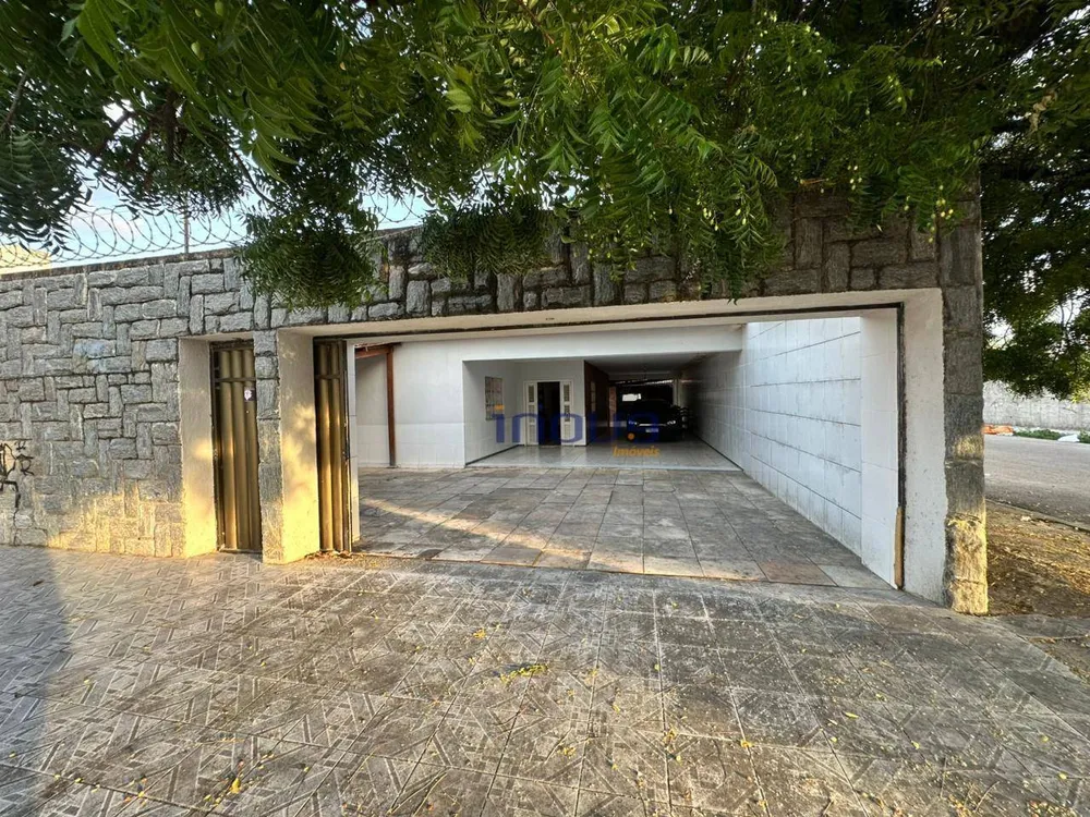 Casa, 3 quartos, 300 m² - Foto 2