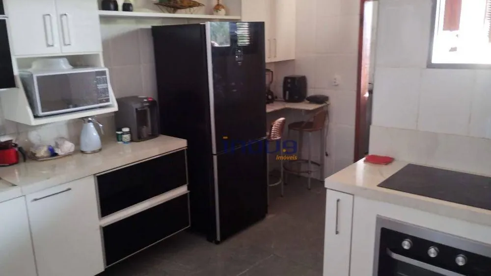 Casa, 3 quartos, 210 m² - Foto 6