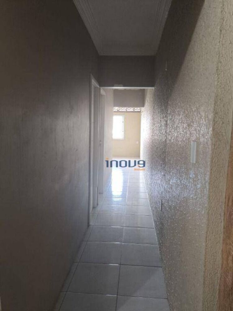 Casa à venda com 3 quartos, 169m² - Foto 4