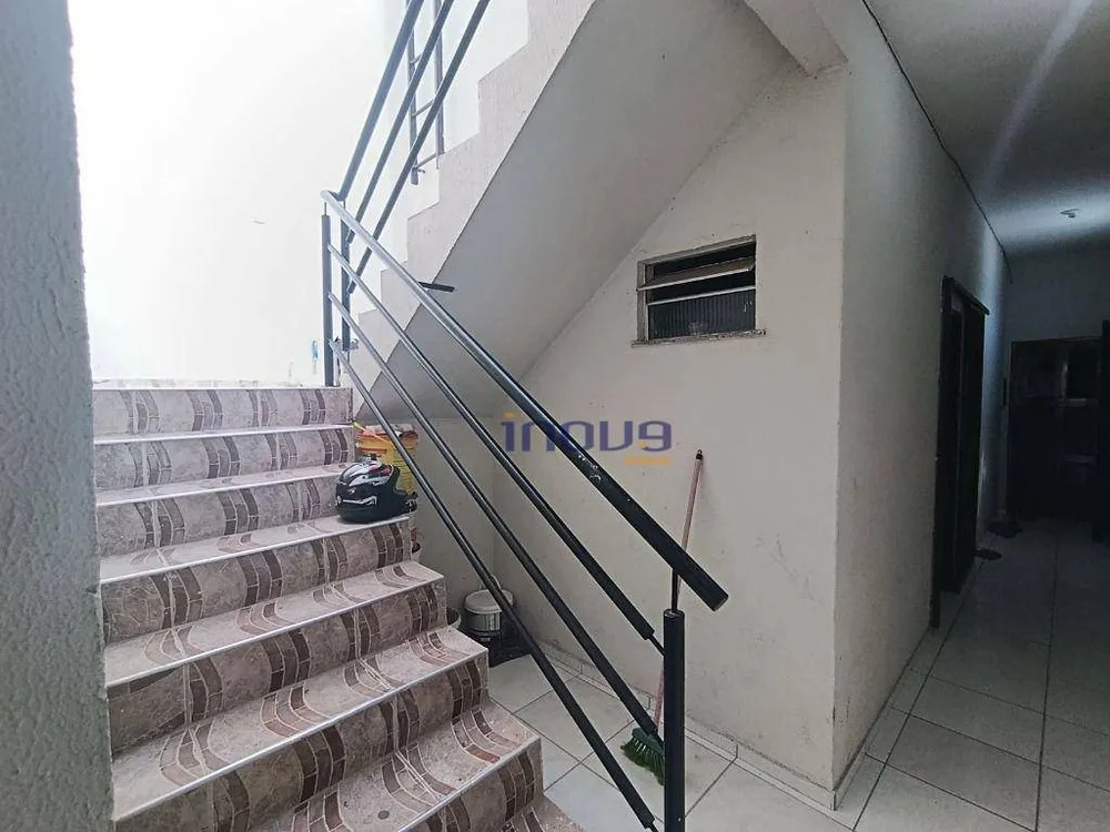 Casa, 8 quartos, 198 m² - Foto 7