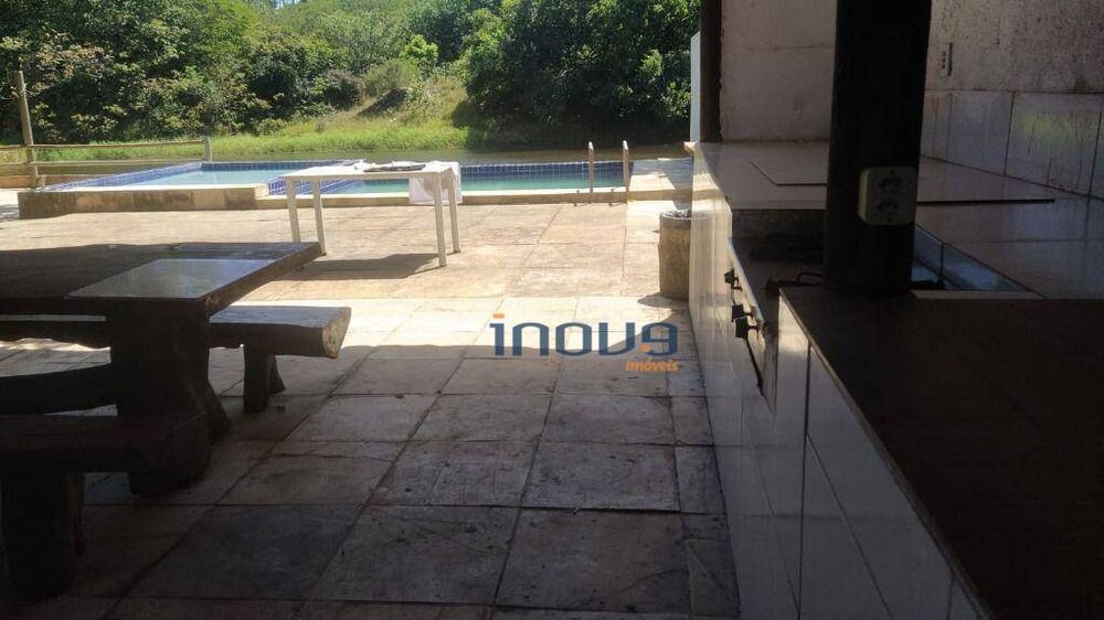 Casa à venda e aluguel com 3 quartos, 400m² - Foto 1