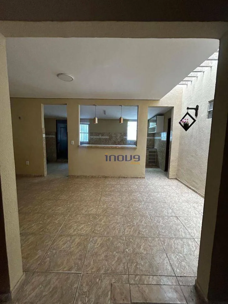 Casa, 3 quartos, 180 m² - Foto 3