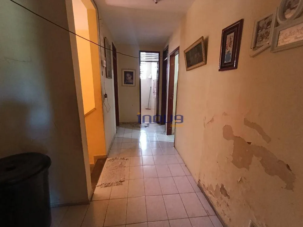 Casa, 9 quartos - Foto 1