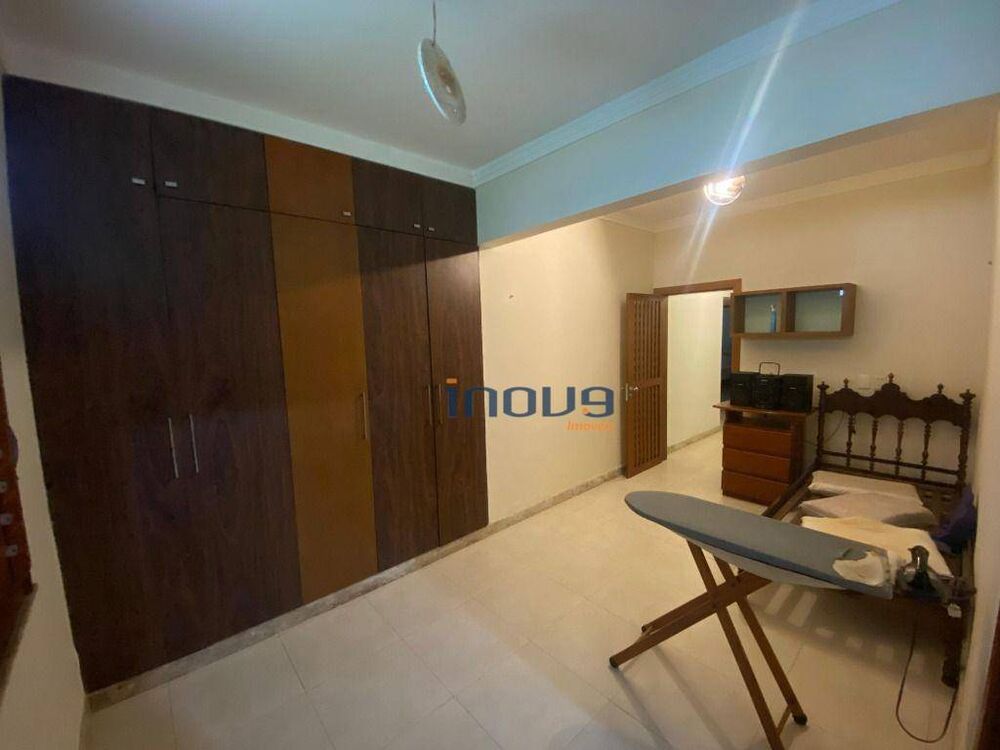 Casa, 6 quartos, 252 m² - Foto 15