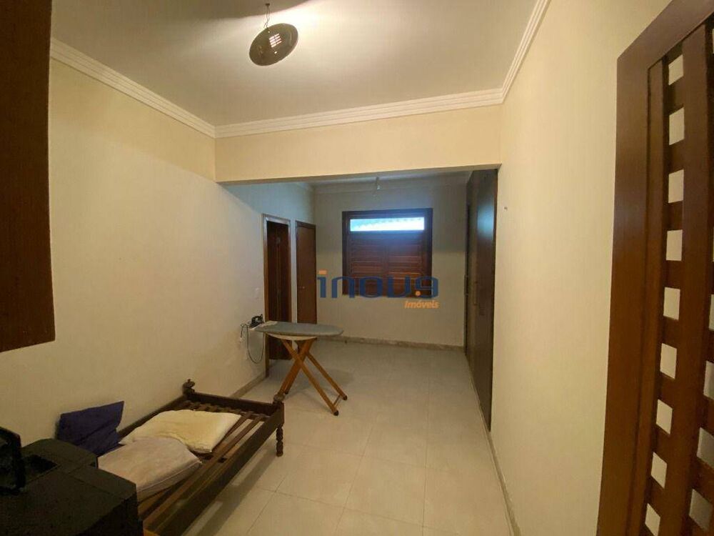 Casa, 6 quartos, 252 m² - Foto 16