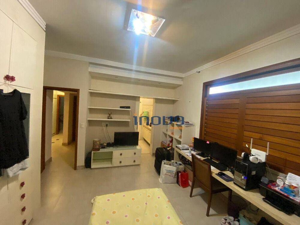 Casa, 6 quartos, 252 m² - Foto 18