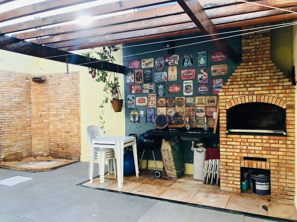 Casa, 4 quartos, 170 m² - Foto 2