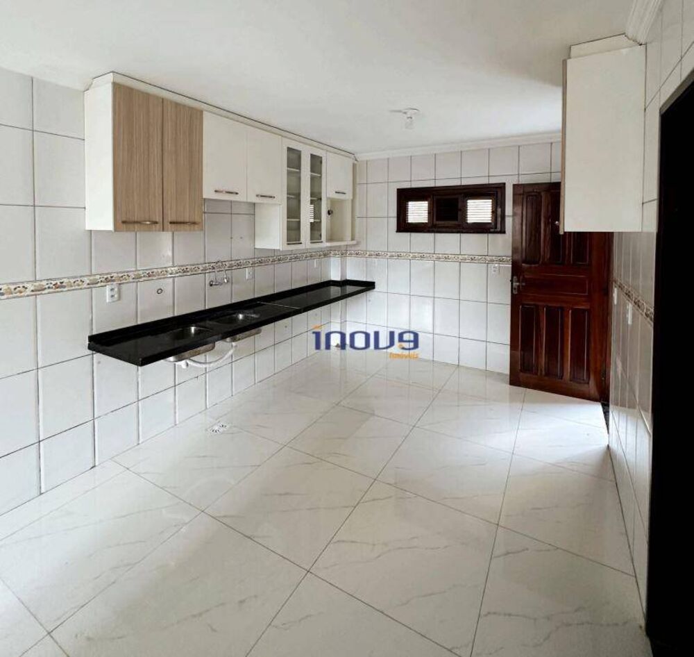 Casa, 3 quartos, 270 m² - Foto 8