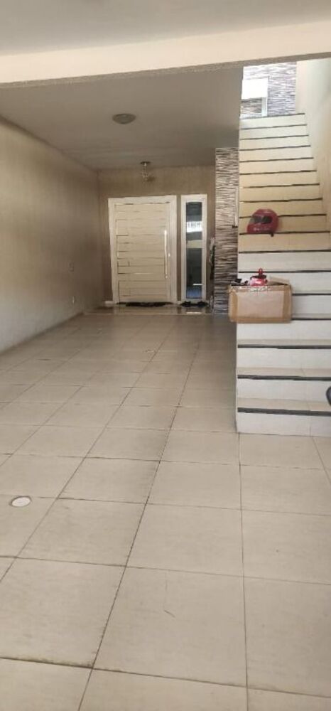 Casa à venda com 2 quartos, 200m² - Foto 4