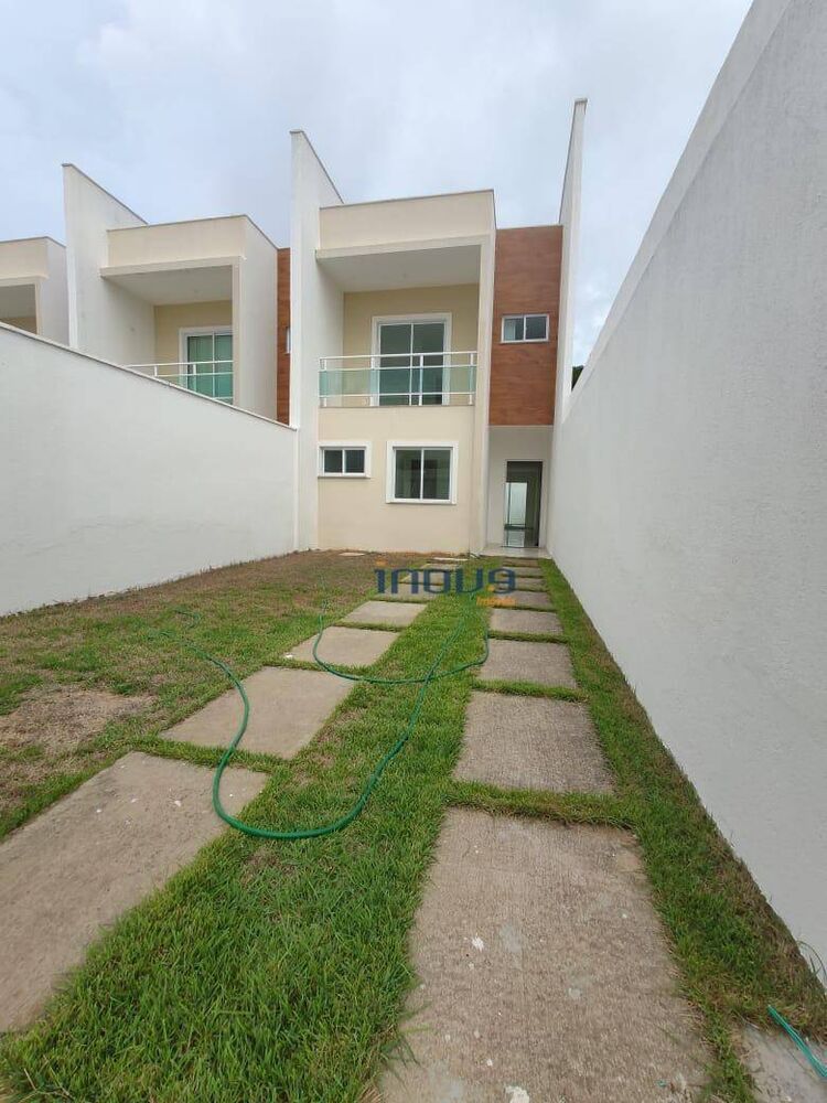 Sobrado à venda com 3 quartos, 112m² - Foto 1