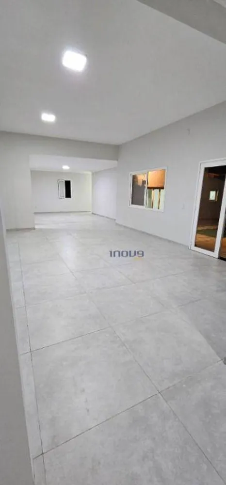Casa, 3 quartos, 242 m² - Foto 4