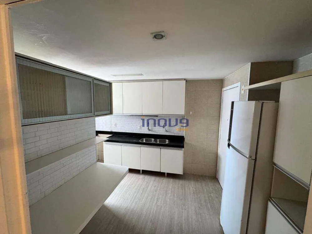 Apartamento, 3 quartos, 126 m² - Foto 2