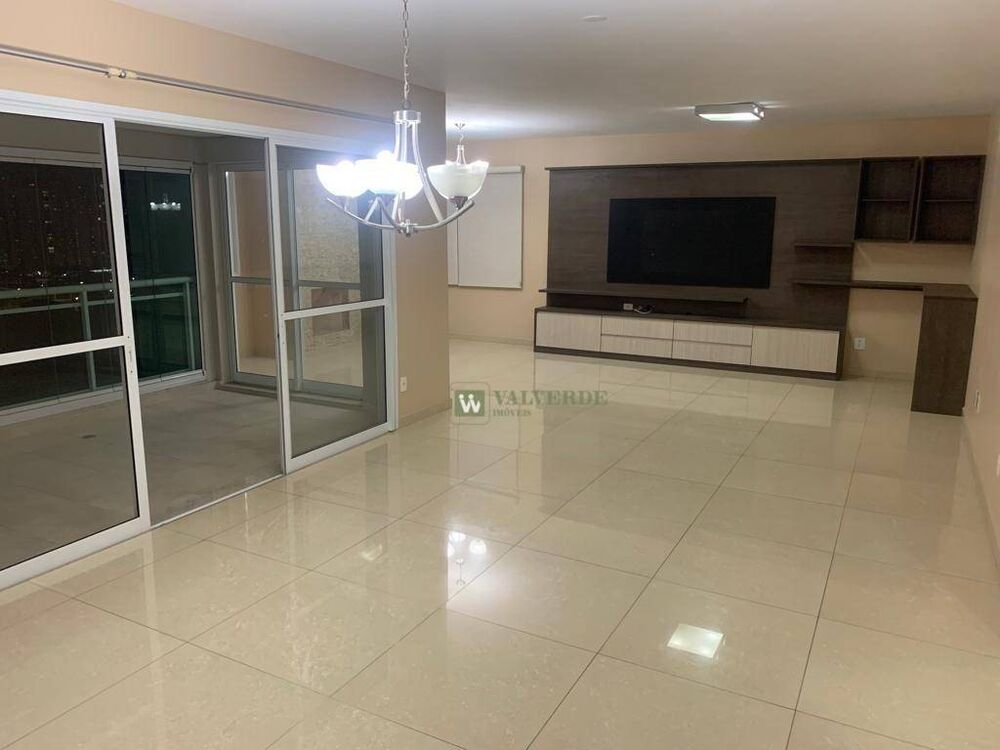Apartamento, 4 quartos, 233 m² - Foto 1