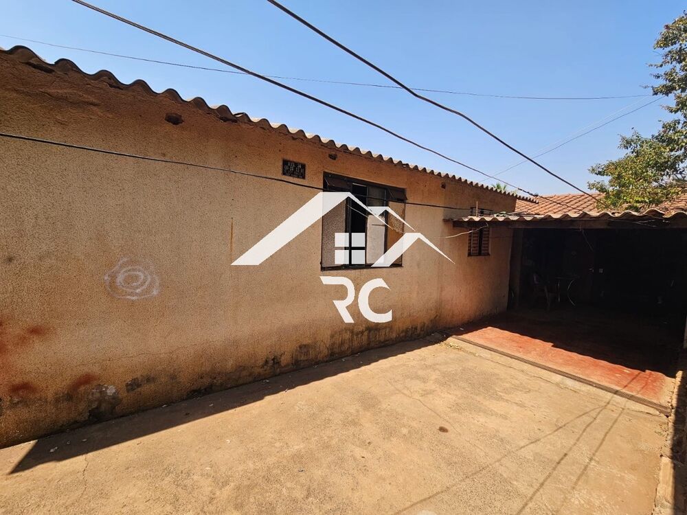 Casa, 2 quartos, 200 m² - Foto 2