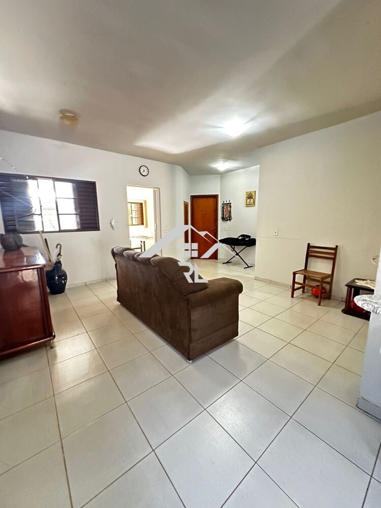 Casa à venda com 3 quartos - Foto 2