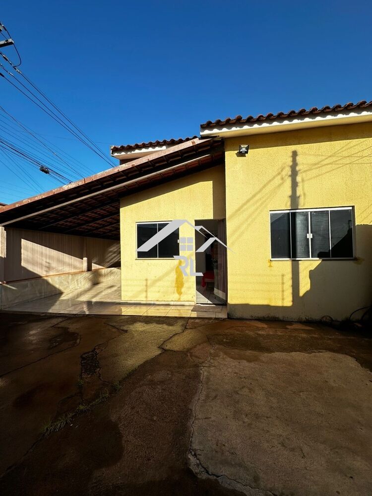 Casa à venda com 3 quartos - Foto 1