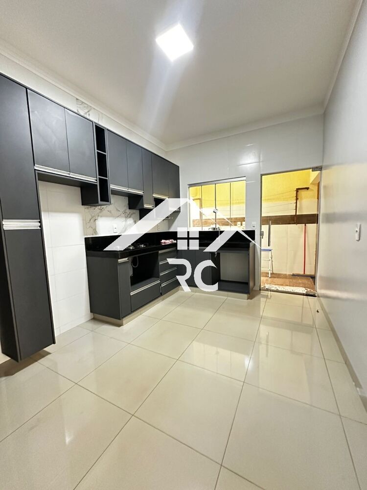 Casa à venda com 3 quartos - Foto 2