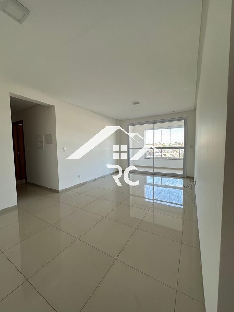 Apartamento à venda com 3 quartos, 89m² - Foto 2