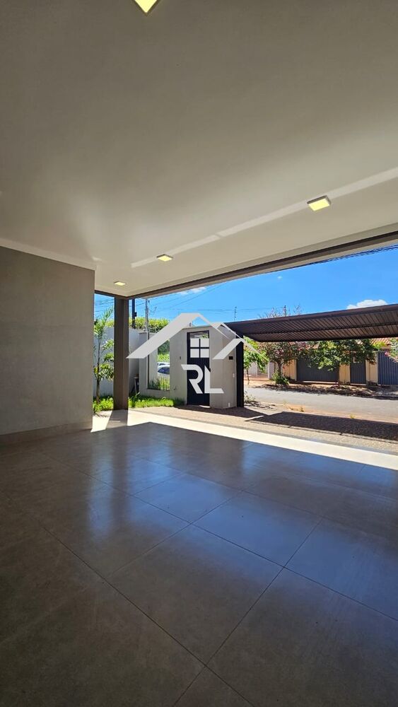 Casa à venda com 3 quartos - Foto 1