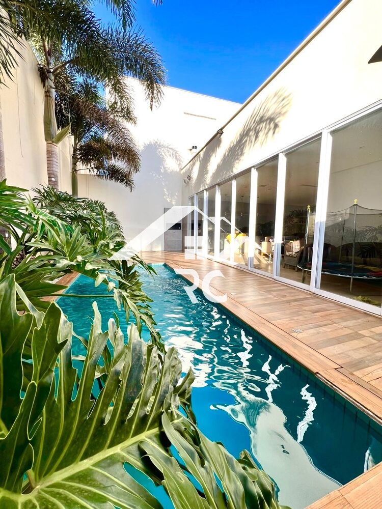 Casa à venda com 3 quartos - Foto 1