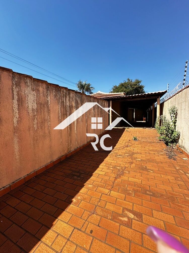 Casa à venda com 3 quartos, 384m² - Foto 8