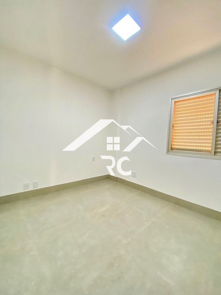 Casa, 4 quartos, 181 m² - Foto 2