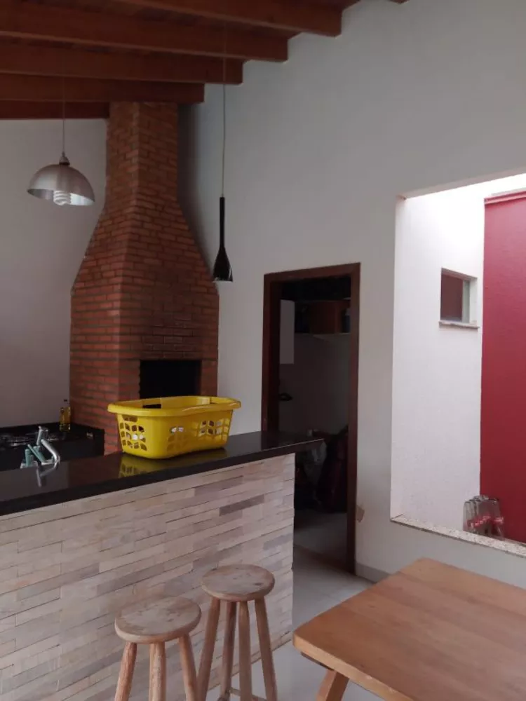 Sobrado à venda com 2 quartos, 180m² - Foto 3