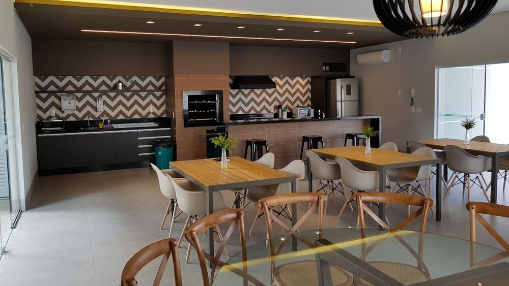 Apartamento à venda com 3 quartos, 117m² - Foto 2