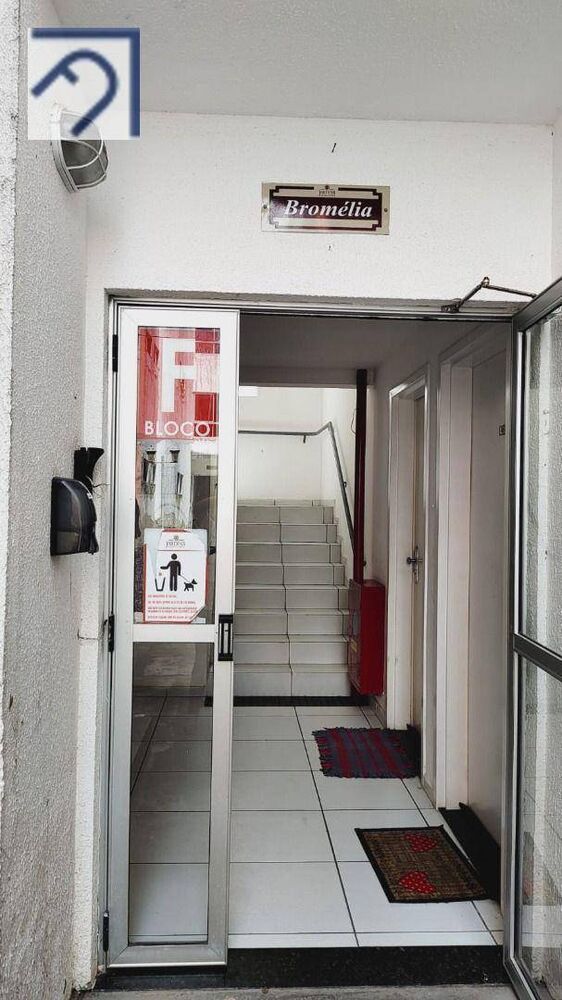 Apartamento à venda com 2 quartos, 62m² - Foto 4