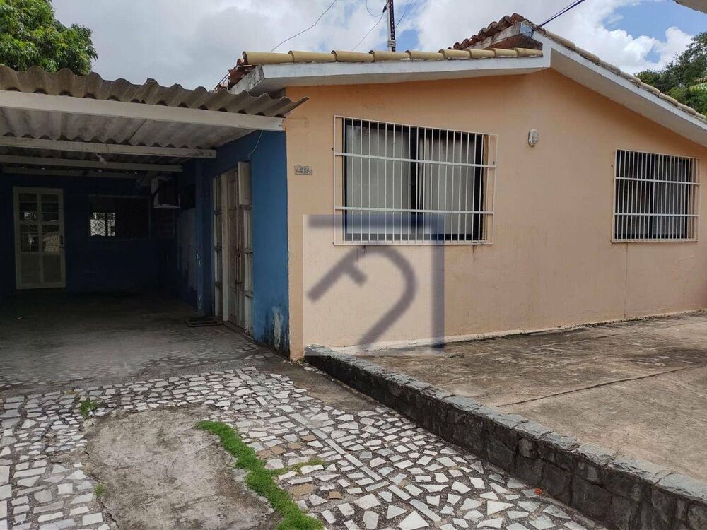Casa à venda com 3 quartos, 350m² - Foto 1