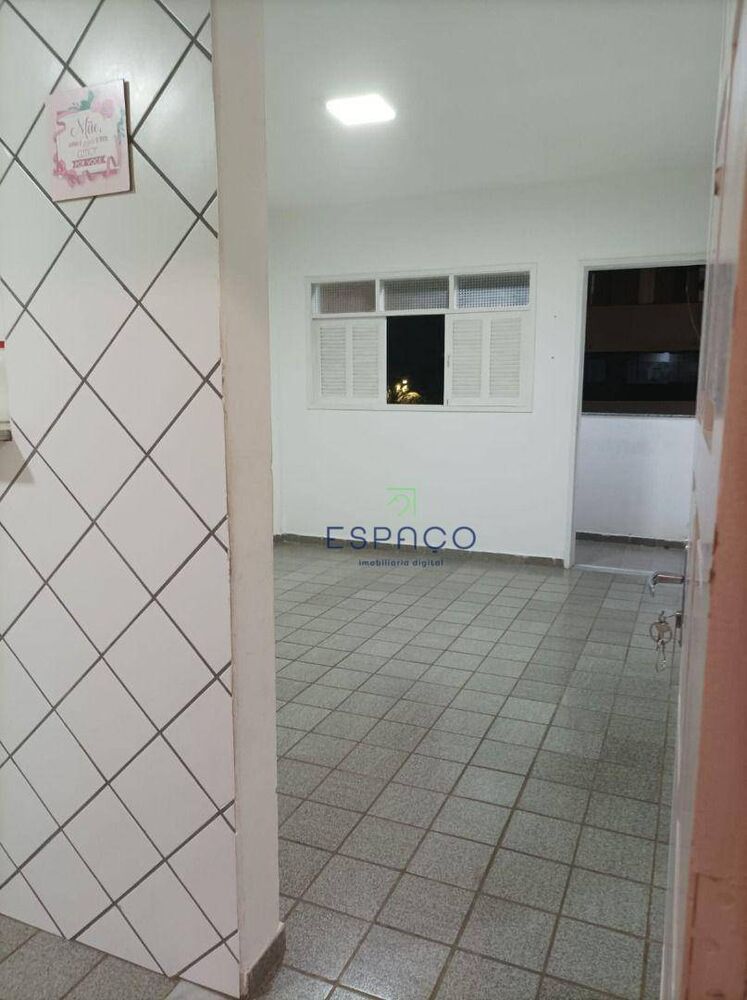 Apartamento para alugar com 2 quartos, 56m² - Foto 13