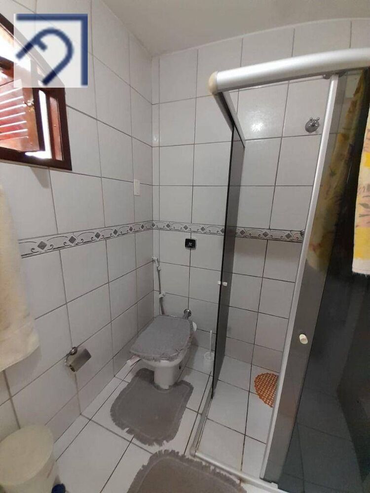 Casa à venda com 4 quartos, 257m² - Foto 3