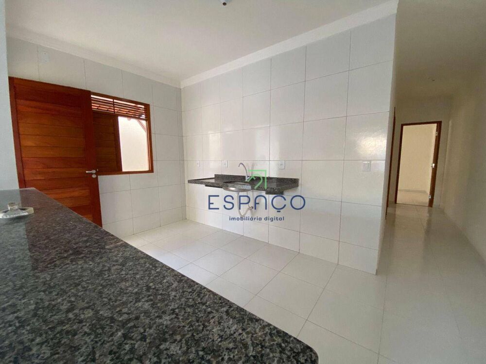 Casa à venda com 2 quartos, 60m² - Foto 8