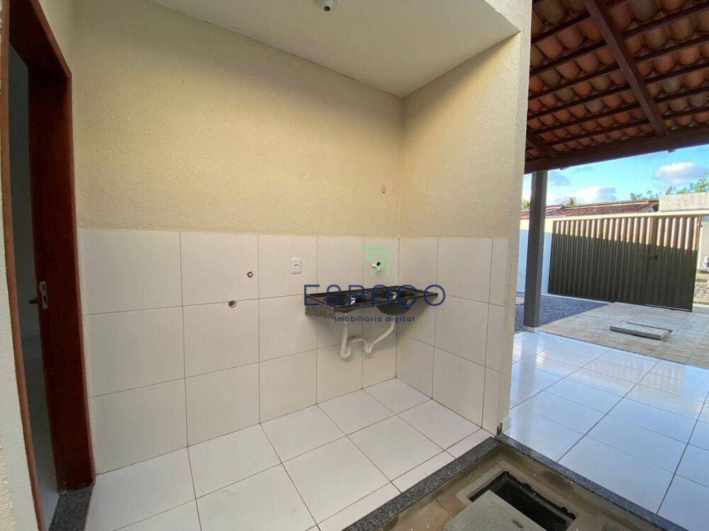 Casa à venda com 2 quartos, 60m² - Foto 13