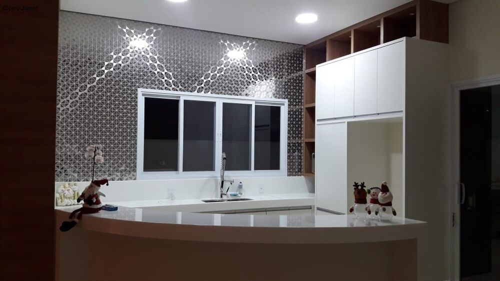 Casa, 3 quartos, 250 m² - Foto 1