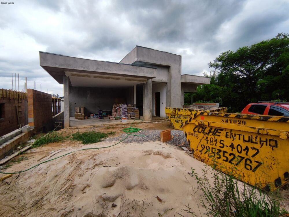 Casa, 3 quartos, 236 m² - Foto 1