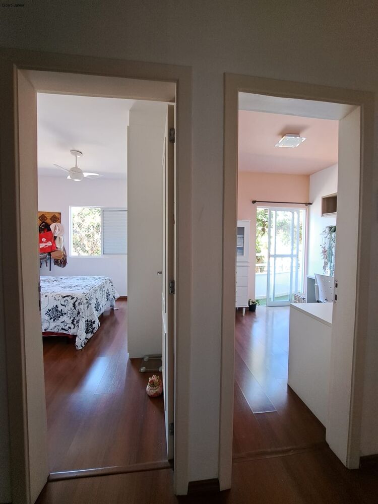 Apartamento à venda com 3 quartos, 80m² - Foto 1