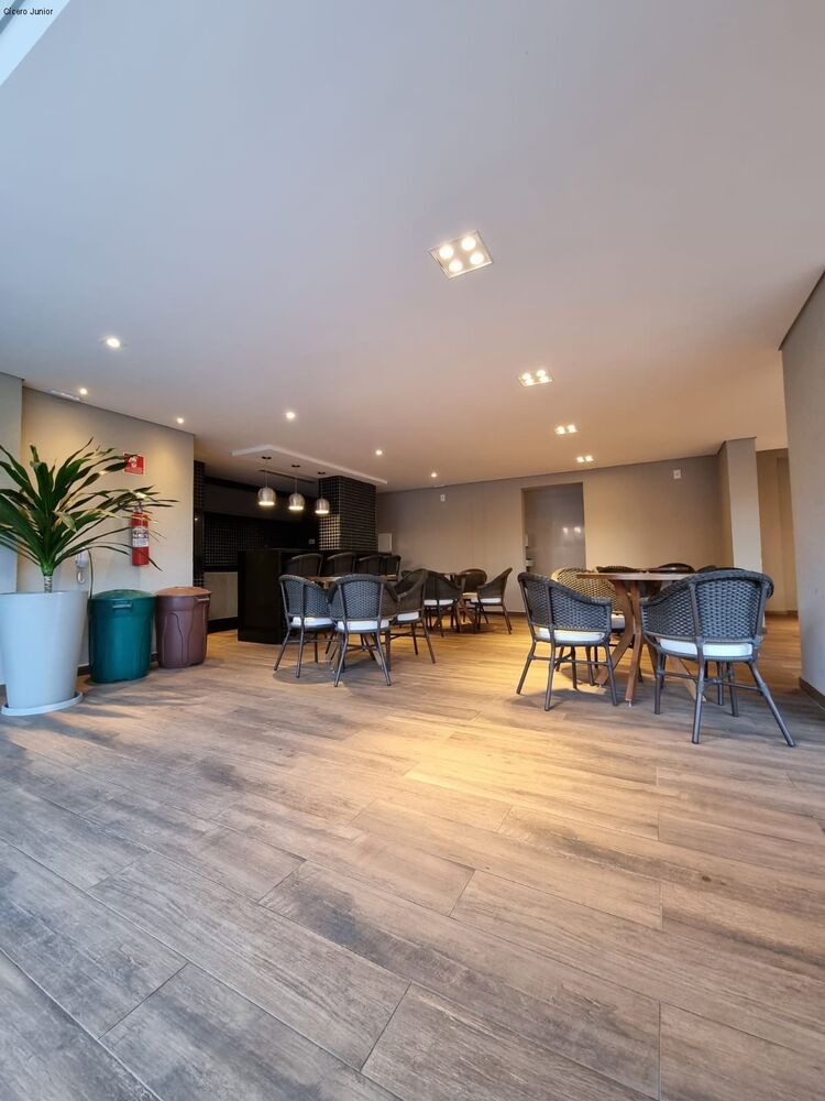 Apartamento à venda com 3 quartos, 113m² - Foto 1
