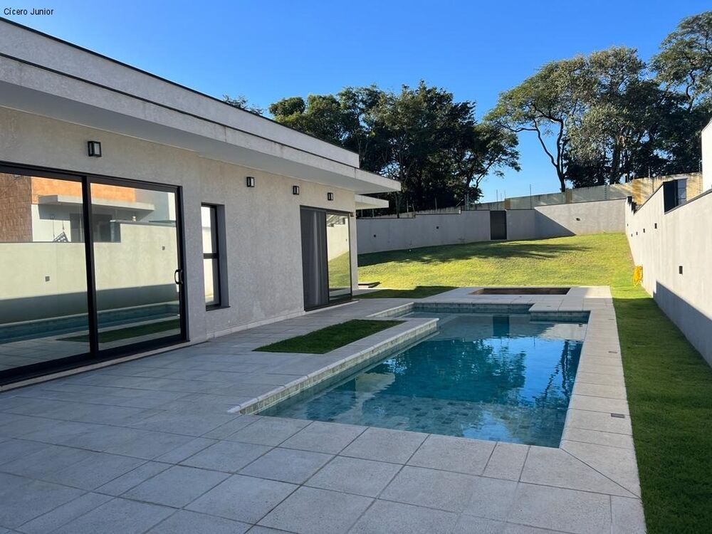Casa à venda com 4 quartos, 380m² - Foto 11